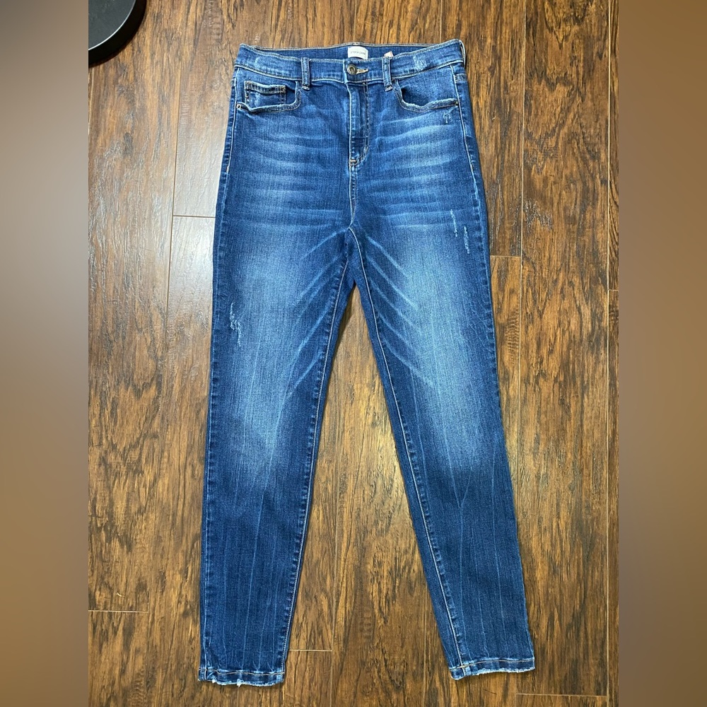 Sneak peek high rise jeans